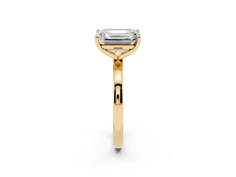 Fancy Green Emerald Cut and Emerald Cut Toi Moi Ring Set in Yellow gold with Prong Setting
