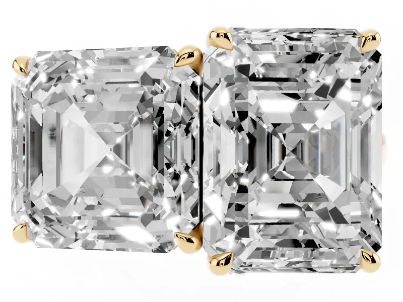 Asscher Cut and Emerald Cut Toi Moi Ring Set in Yellow gold with Prong Setting