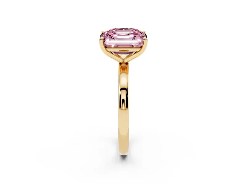 Fancy Pink Asscher Cut and Emerald Cut Toi Moi Ring Set in Yellow gold with Prong Setting