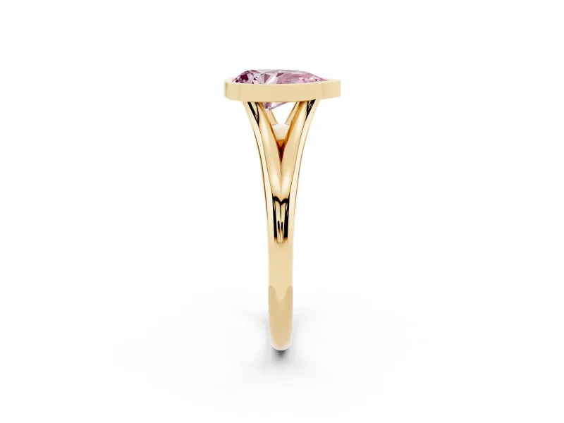 Pear-Shaped Bezel Engagement Ring Setting for a Fancy Pink Lab-Grown Diamond | Yellow Gold