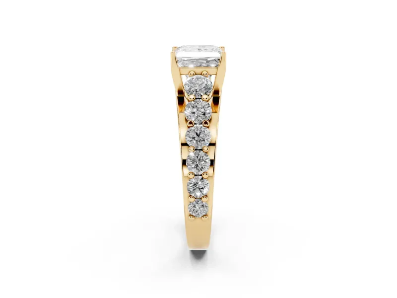 Princess Cut Graduated Side Stone Engagement Ring Setting | Shared Prong Rails | Yellow Gold