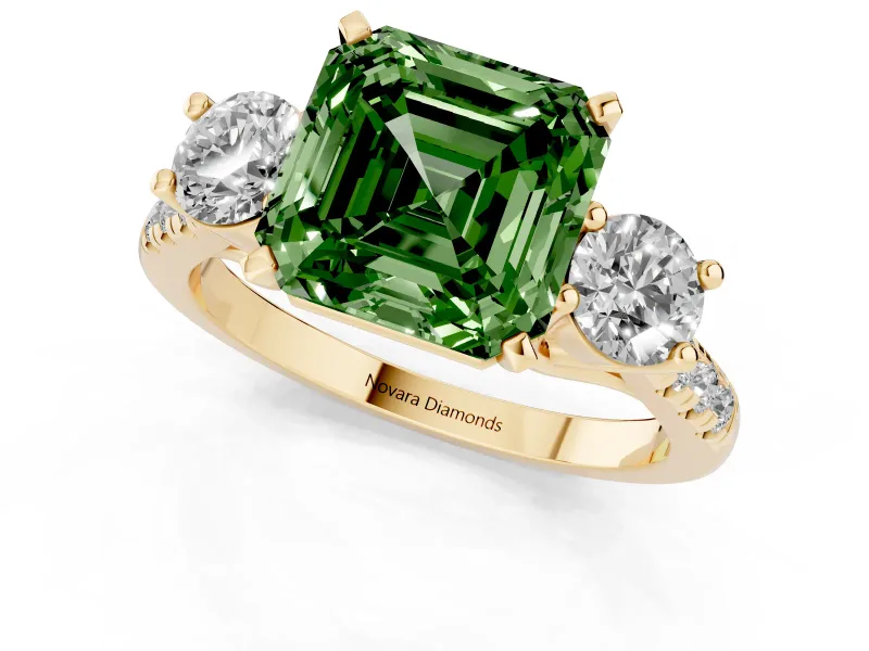 Fancy Green Three-Stone Asscher Cut Diamond Pavé Band Ring Set in Yellow gold with Prong-Set Trio