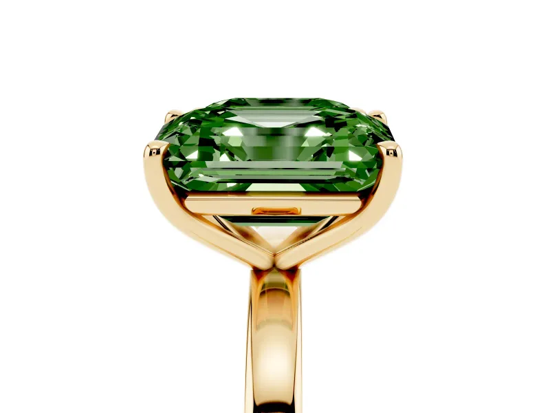 Fancy Green Asscher Cut and Emerald Cut Toi Moi Ring Set in Yellow gold with Prong Setting