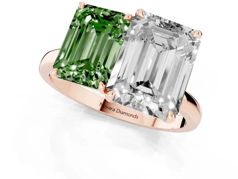 Fancy Green Emerald Cut and Emerald Cut Toi Moi Ring Set in Rose gold with Prong Setting