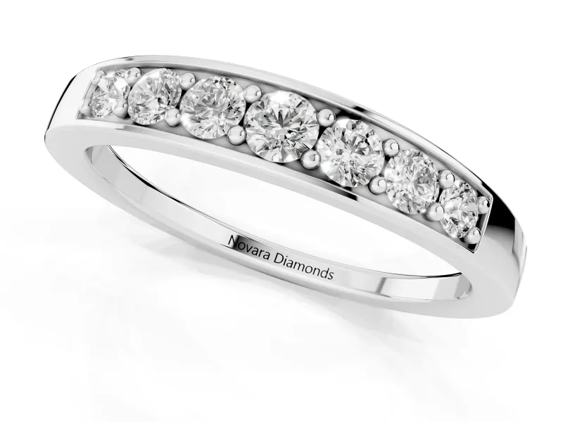 Round Diamond Comfort Fit Band Set in White gold with Channel-Set Row