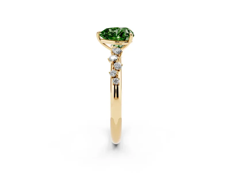 Heart-Shaped Graduated Solitaire Engagement Ring Setting for a Fancy Green Lab-Grown Diamond | Yellow Gold
