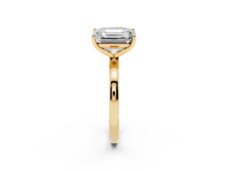 Fancy Yellow Radiant Cut and Emerald Cut Toi Moi Ring Set in Yellow gold with Prong Setting
