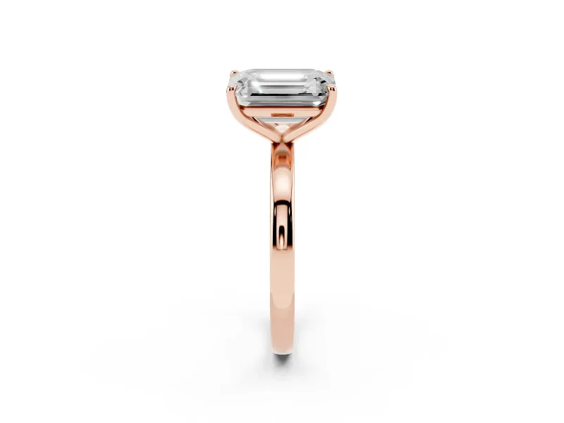 Fancy Green Emerald Cut and Emerald Cut Toi Moi Ring Set in Rose gold with Prong Setting