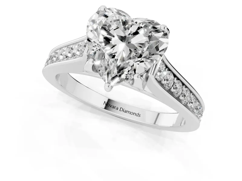 Heart-Shaped Graduated Pavé Solitaire Engagement Ring Setting | Wide Pavé Row Band | White Gold